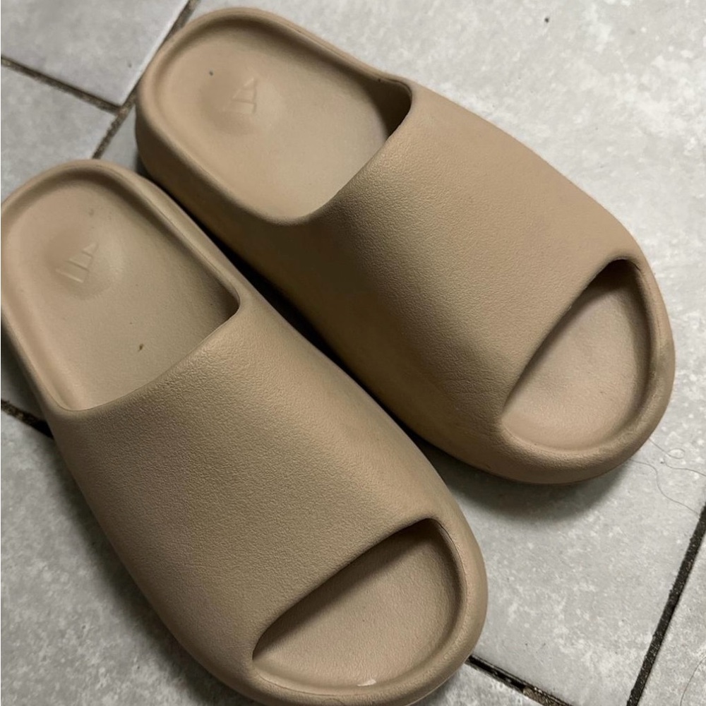 Yeezy Tan Slide Sandals